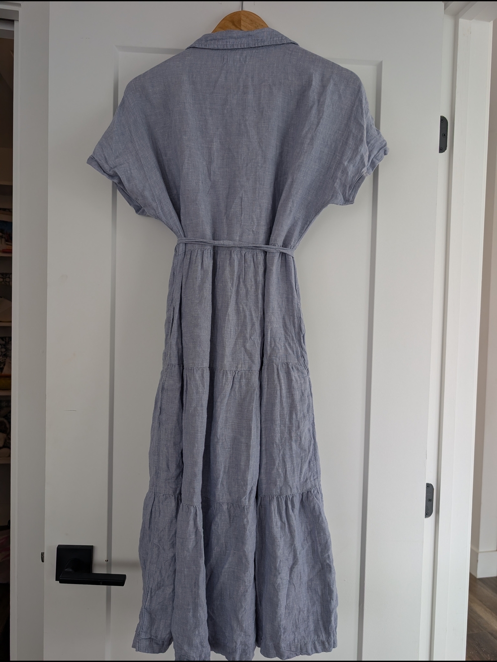 Light Blue Button-Down Linen Maxi Dress with Tie - Picture 4 of 5